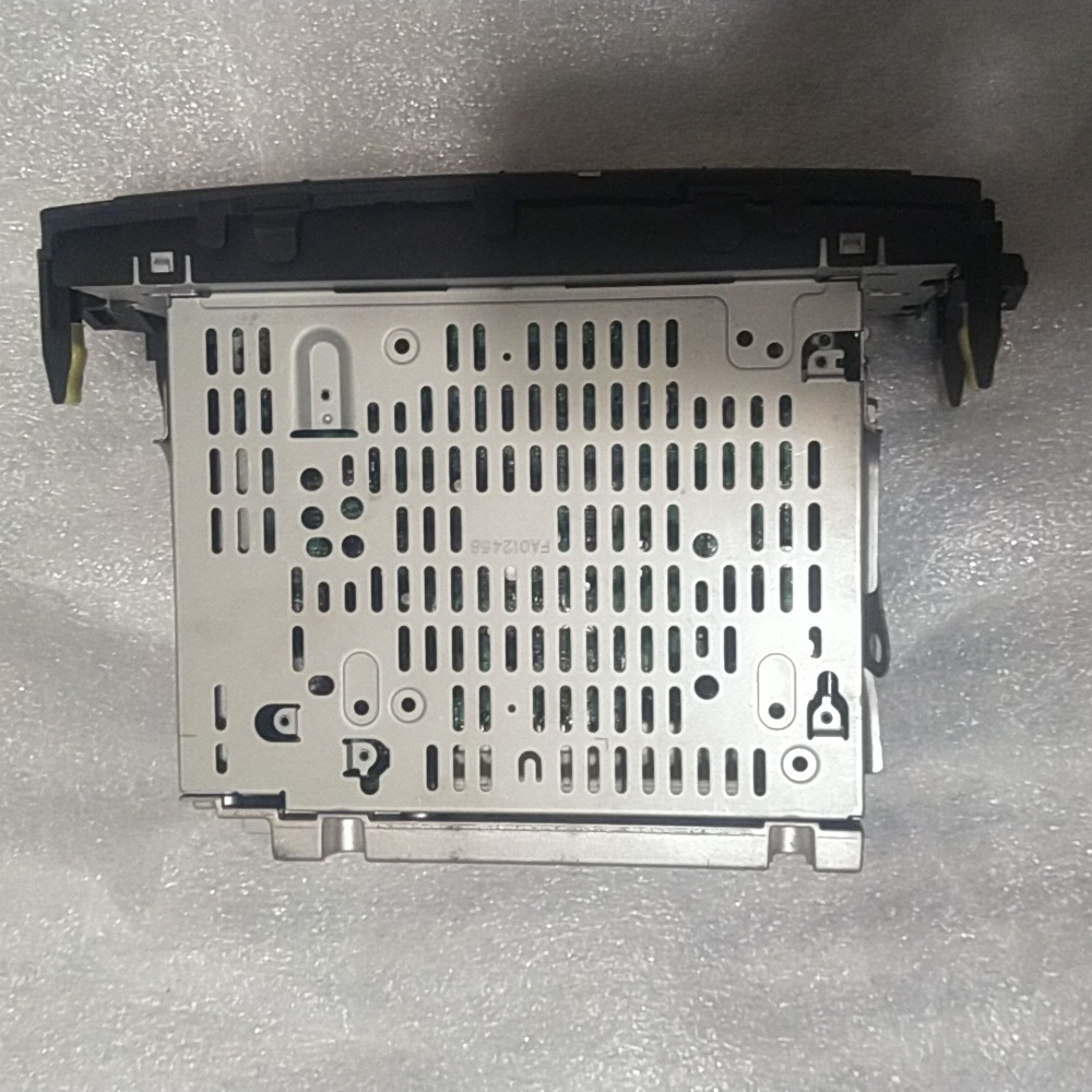 6-disc cd changer/player - Picture 5 of 5